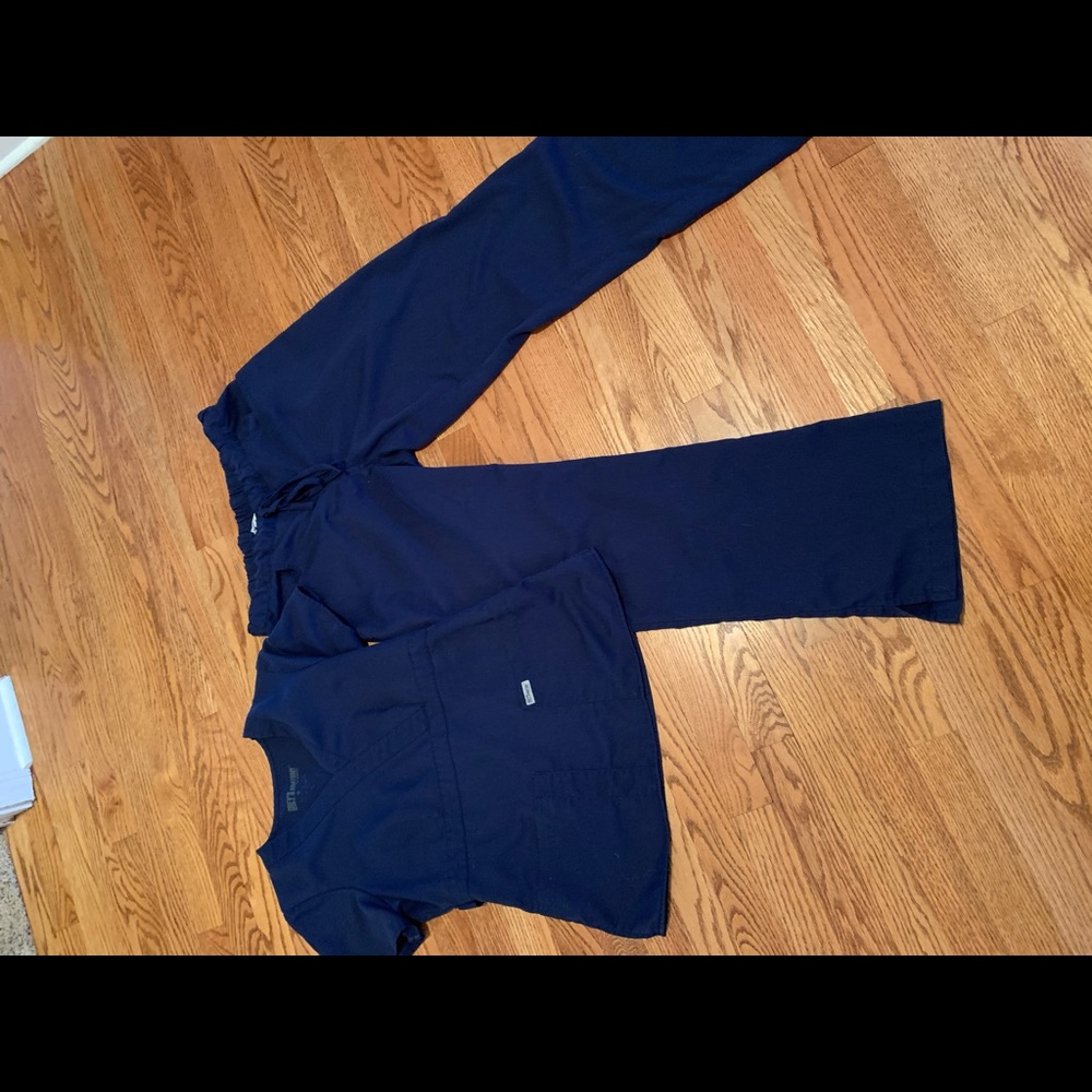 Grey’s Anatomy scrub set. Navy